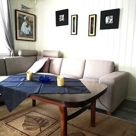 Ferienhaus Utsikten Soloy Nr 8 *
